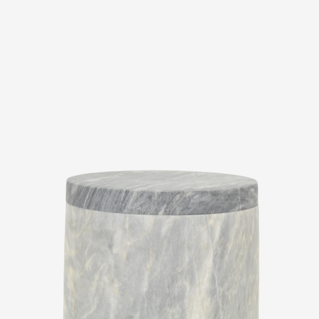 Helm Marble Urn (Gray)